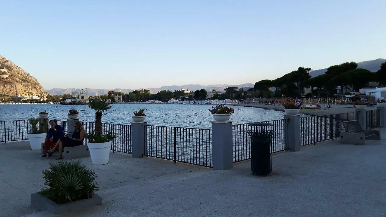 Casa Di Loretta Bed & Breakfast Palermo 0*,